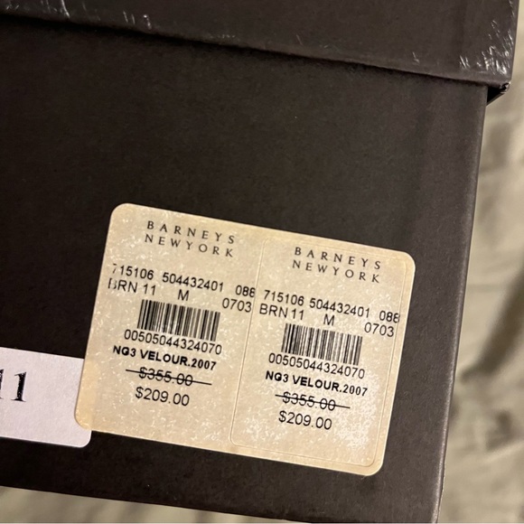 Barney’s New York Luxury Velour Boot - Picture 7 of 16